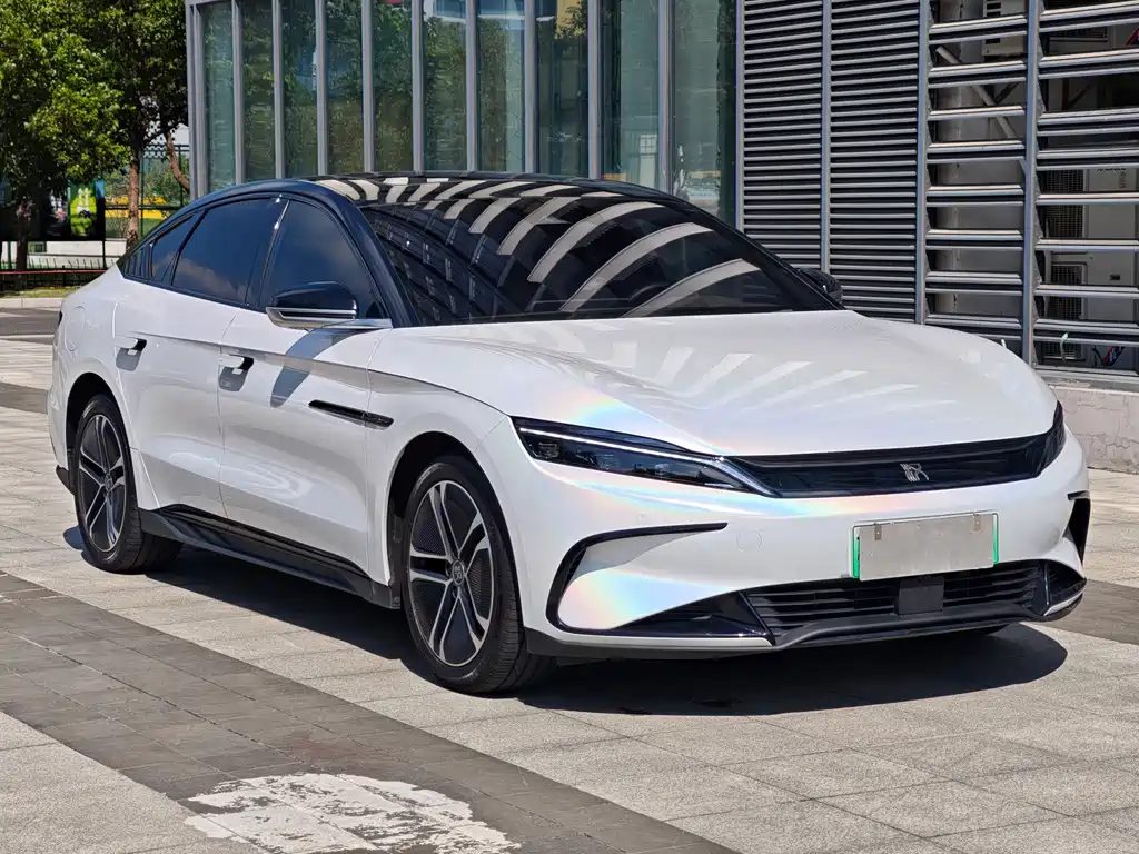 BYD Han — миниатюра 3