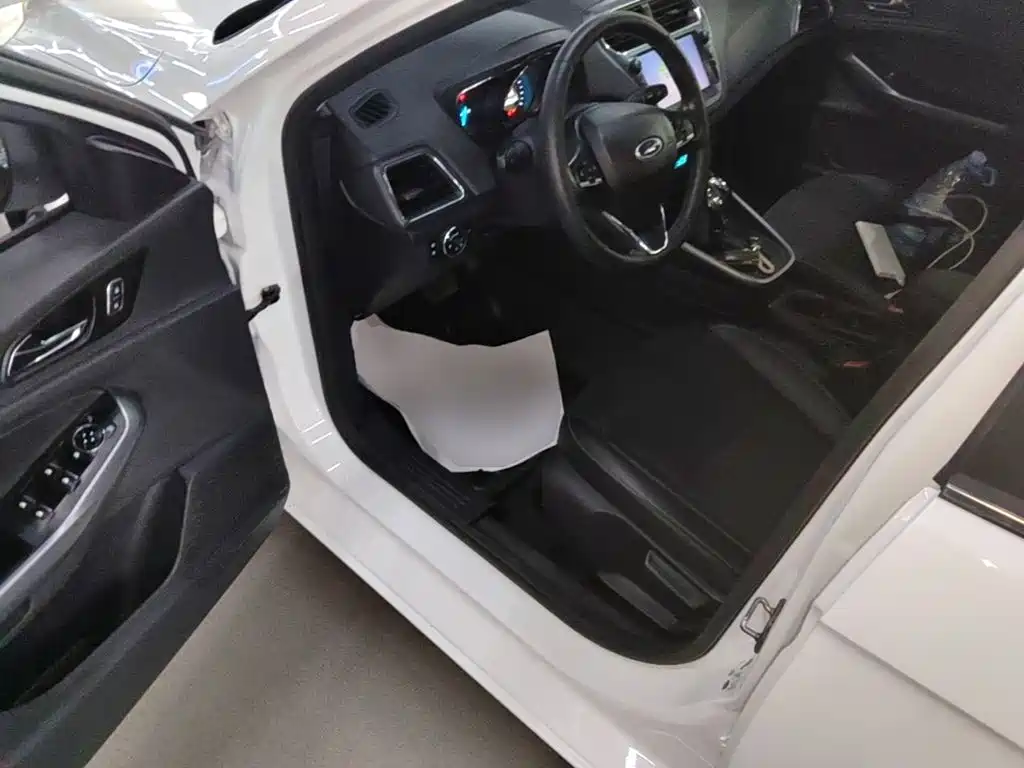 Ford Escort — миниатюра 16