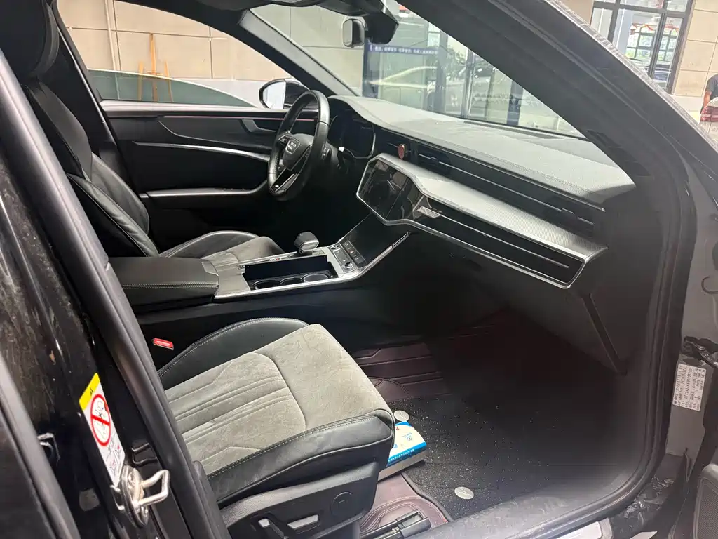 Audi A6L — миниатюра 8