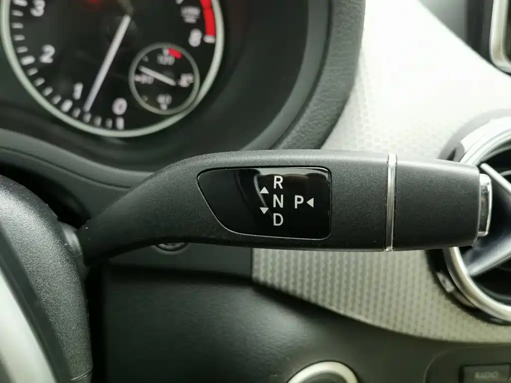 Mercedes-Benz B-Class — миниатюра 13