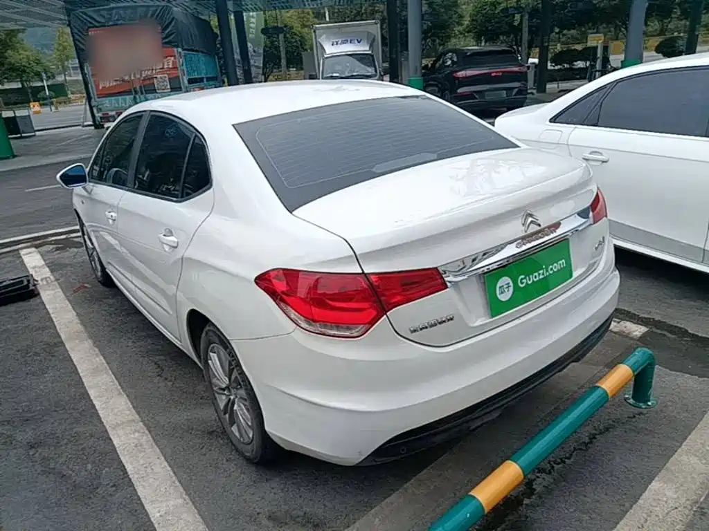 Citroen C4L — миниатюра 5