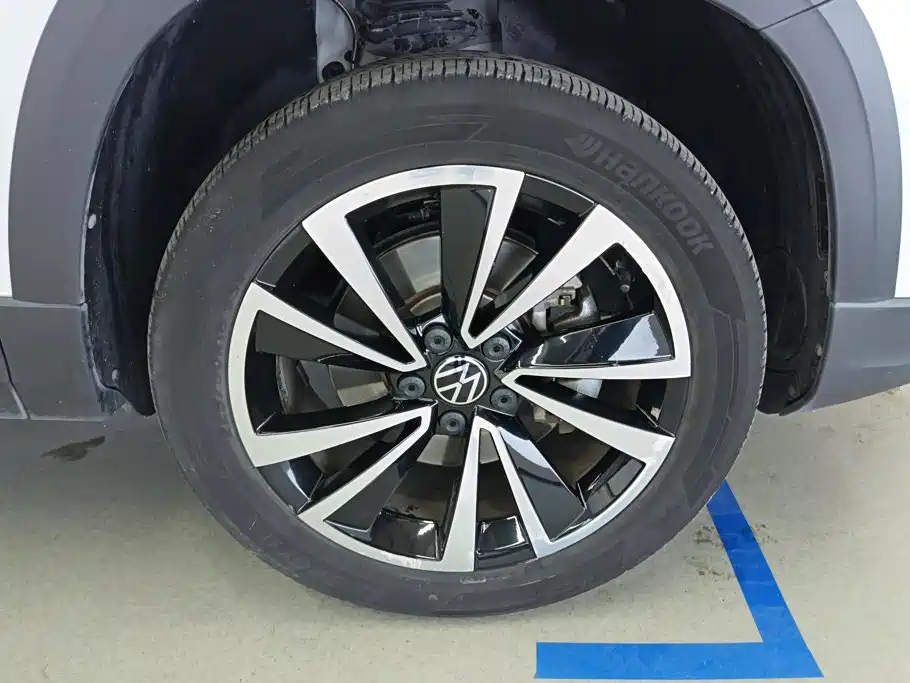 Volkswagen Tharu — миниатюра 6