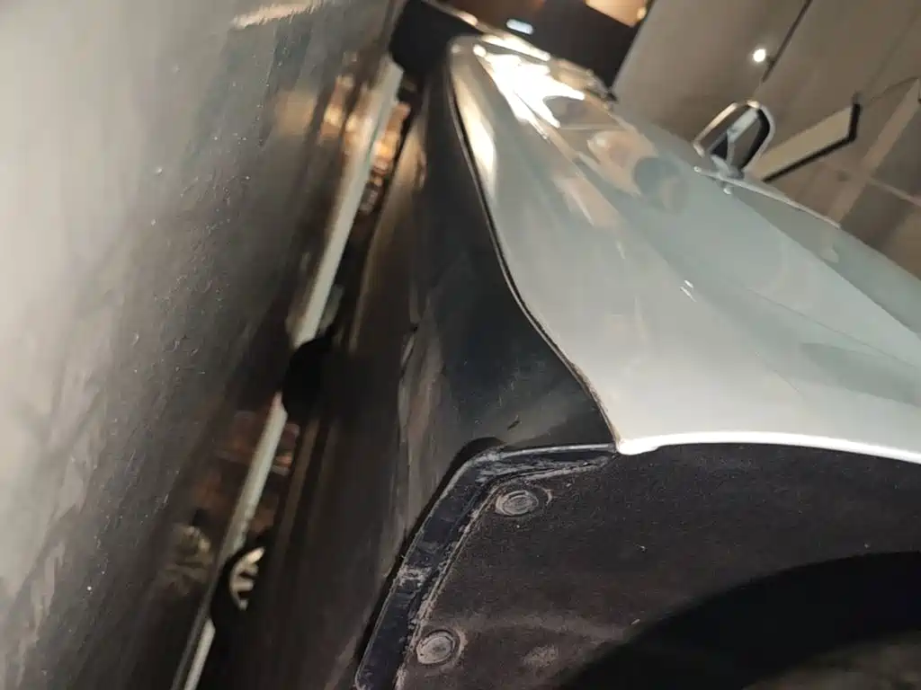 Tesla Model 3 — миниатюра 22