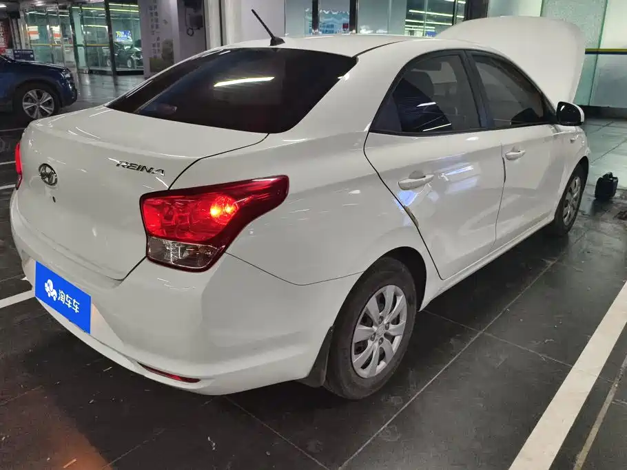Hyundai Verna — миниатюра 3