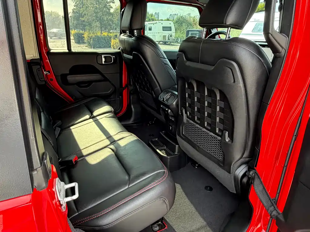 Jeep Wrangler — миниатюра 16
