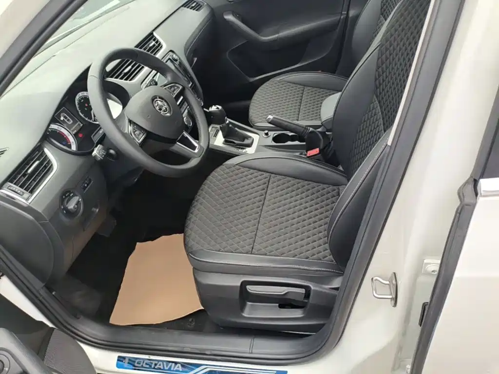 Skoda Octavia — миниатюра 15