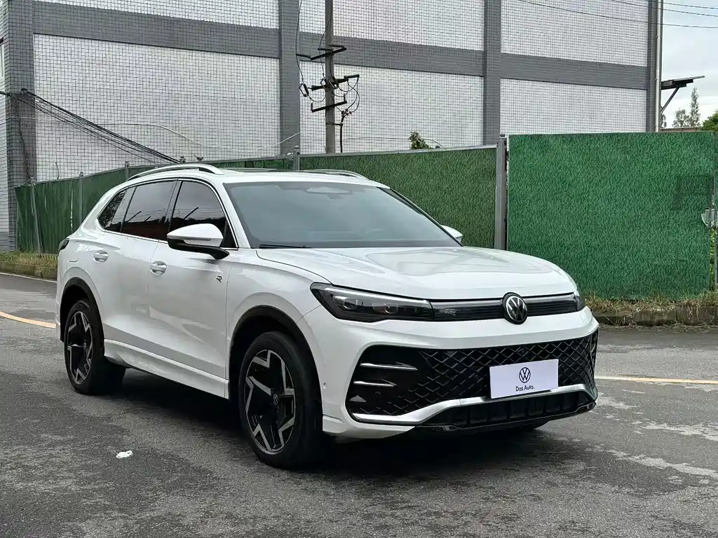 Volkswagen Tiguan L — миниатюра 3