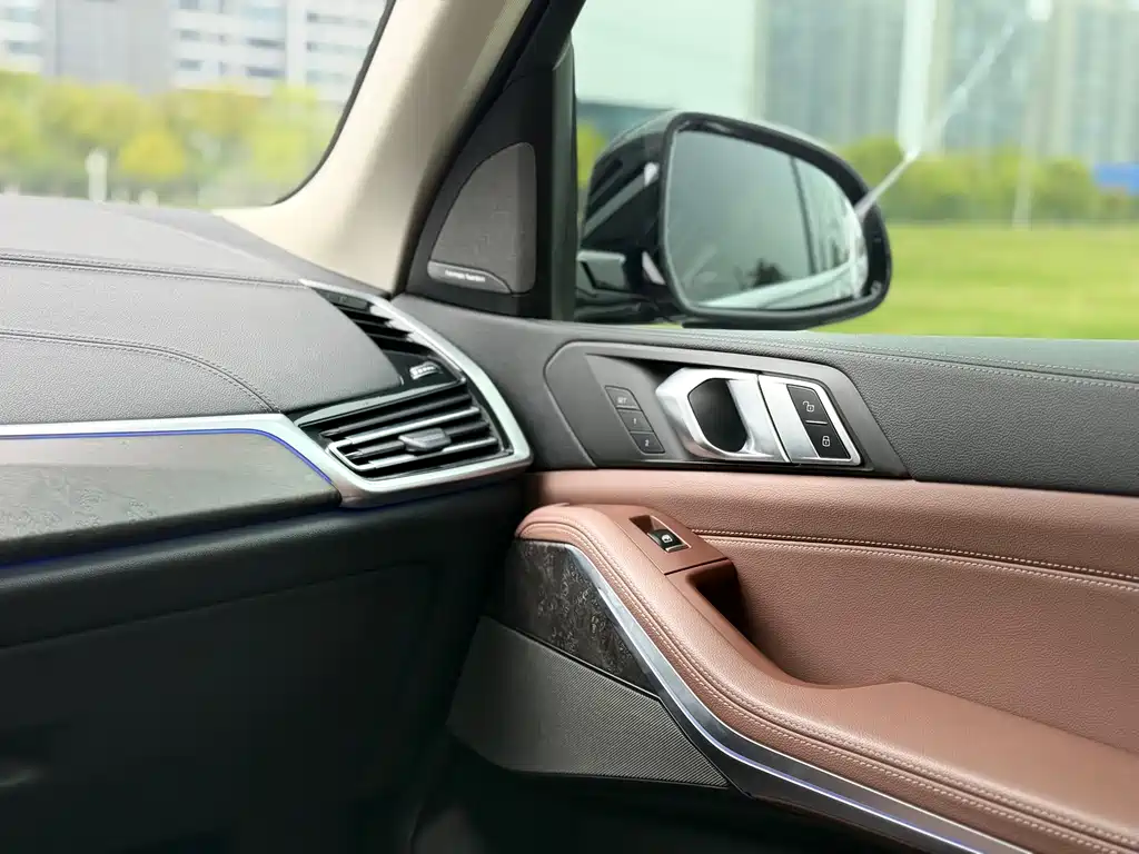 BMW X5 (Import) — миниатюра 11