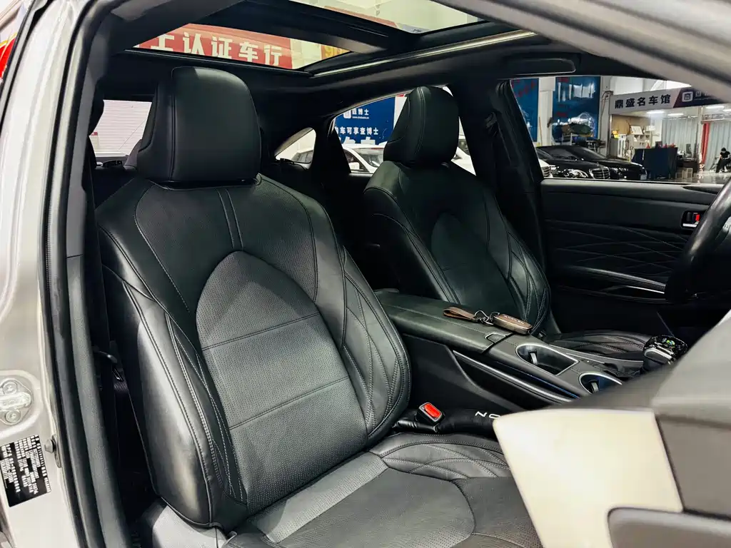 Toyota Avalon — миниатюра 9