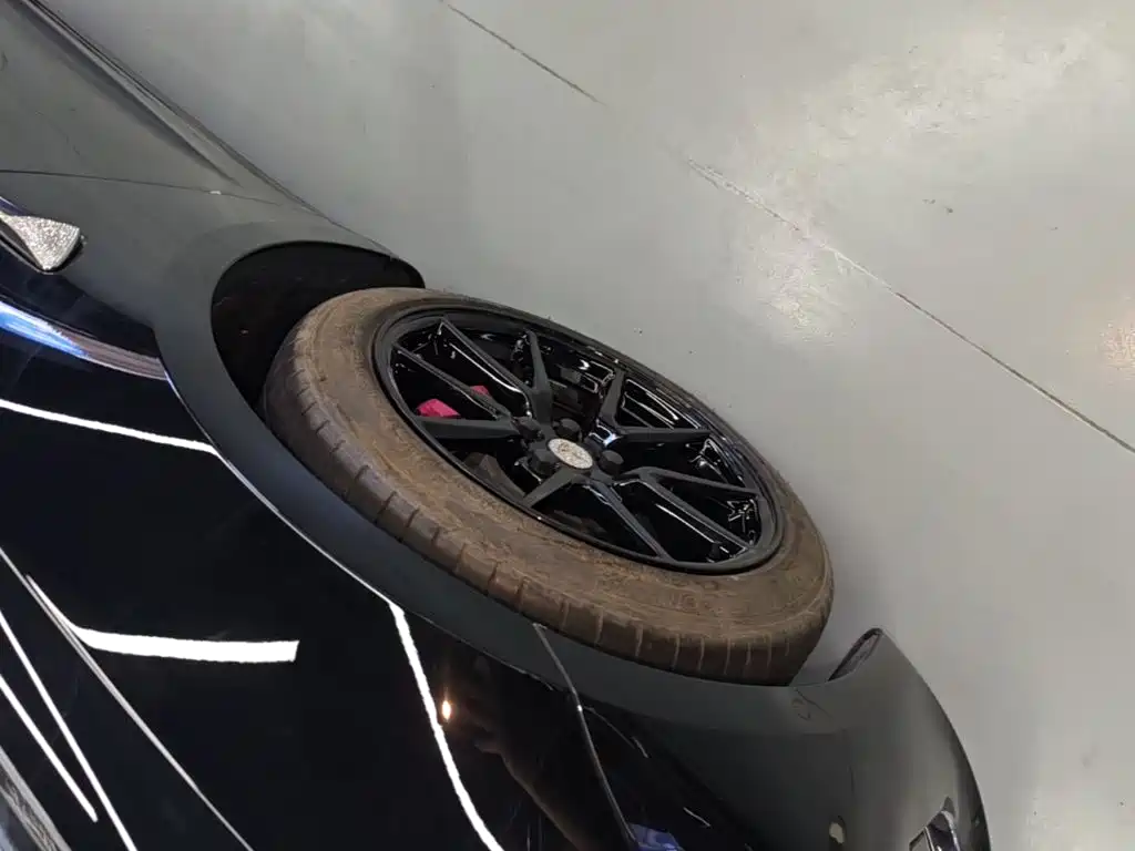 Tesla Model 3 — миниатюра 23