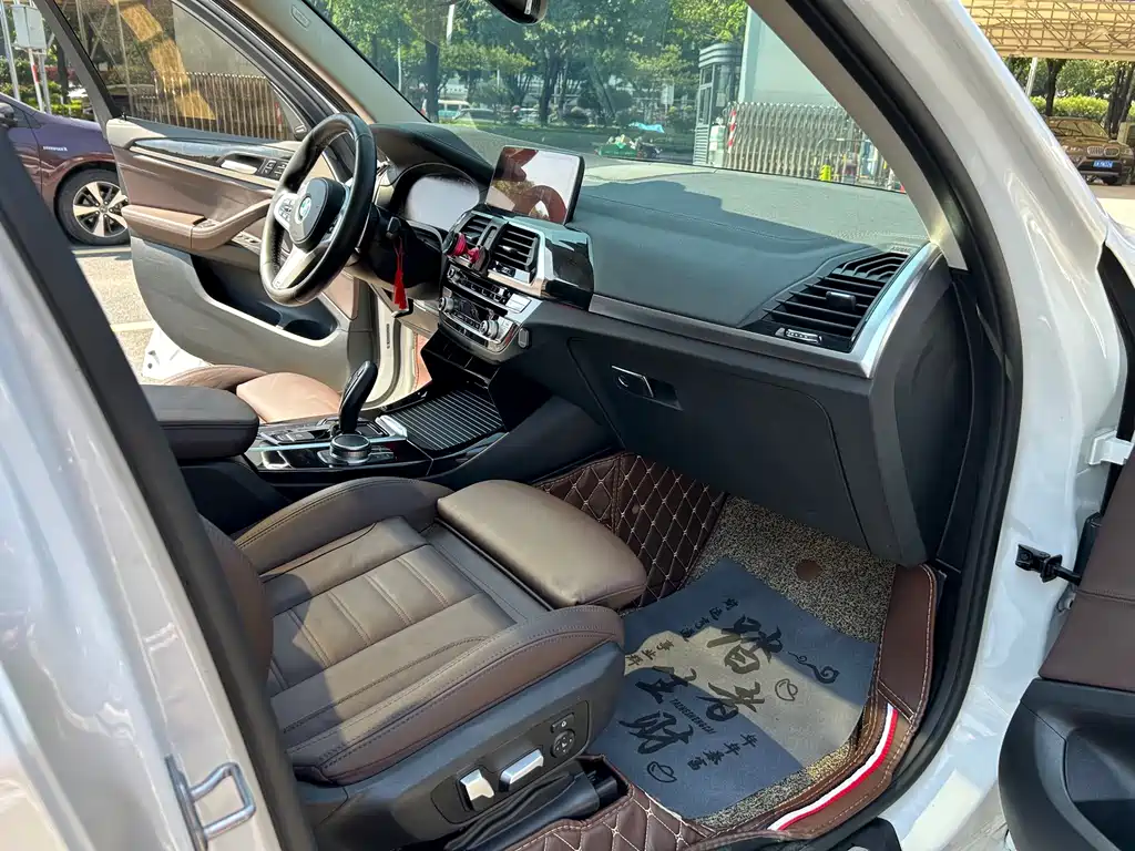 BMW X3 — миниатюра 7