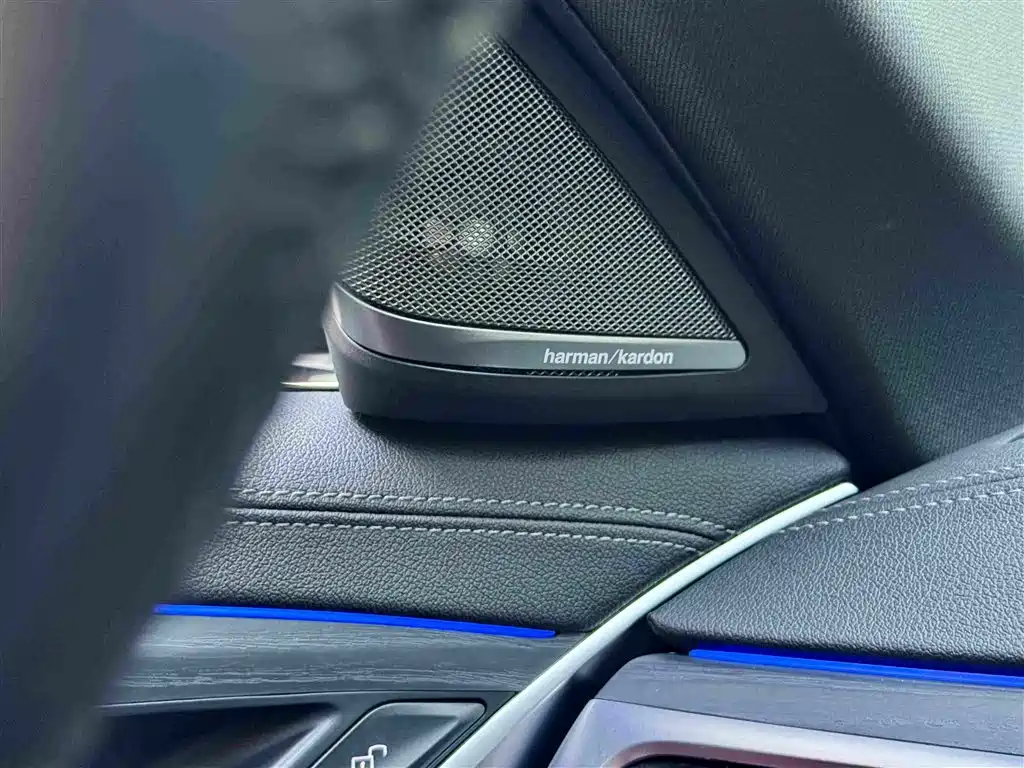 BMW 5 Series — миниатюра 16