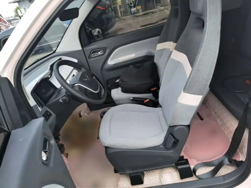 Wuling MINIEV — миниатюра 15