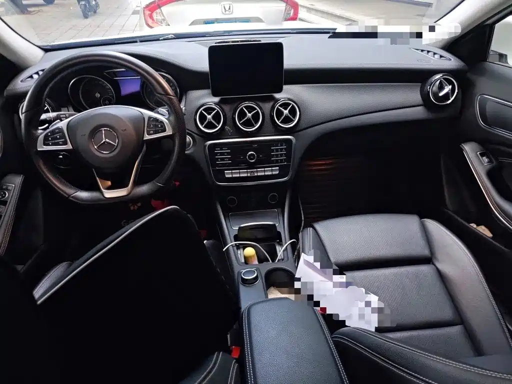 Mercedes-Benz GLA — миниатюра 5