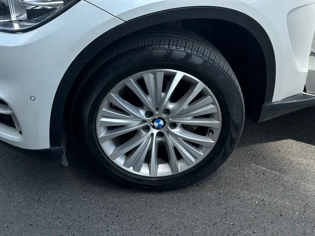 BMW X5 2015 xDrive28i