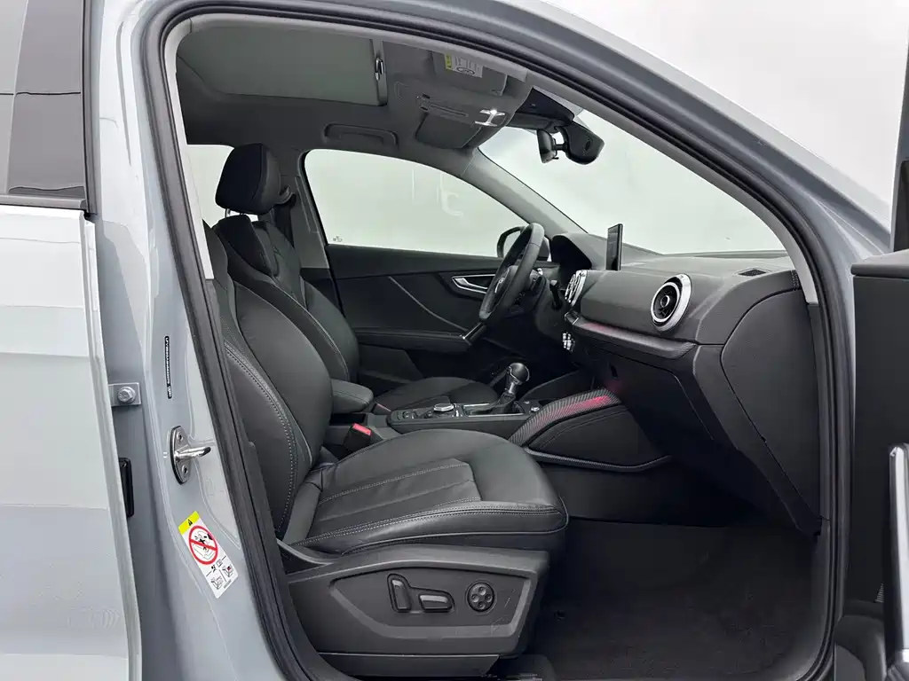 Audi Q2L — миниатюра 12