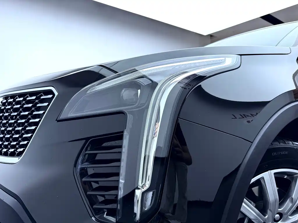 Cadillac XT4 — миниатюра 8