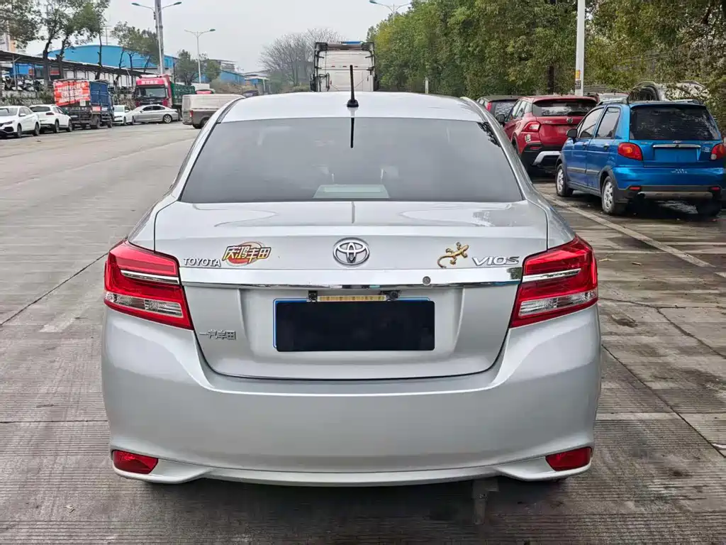 TOYOTA VIOS