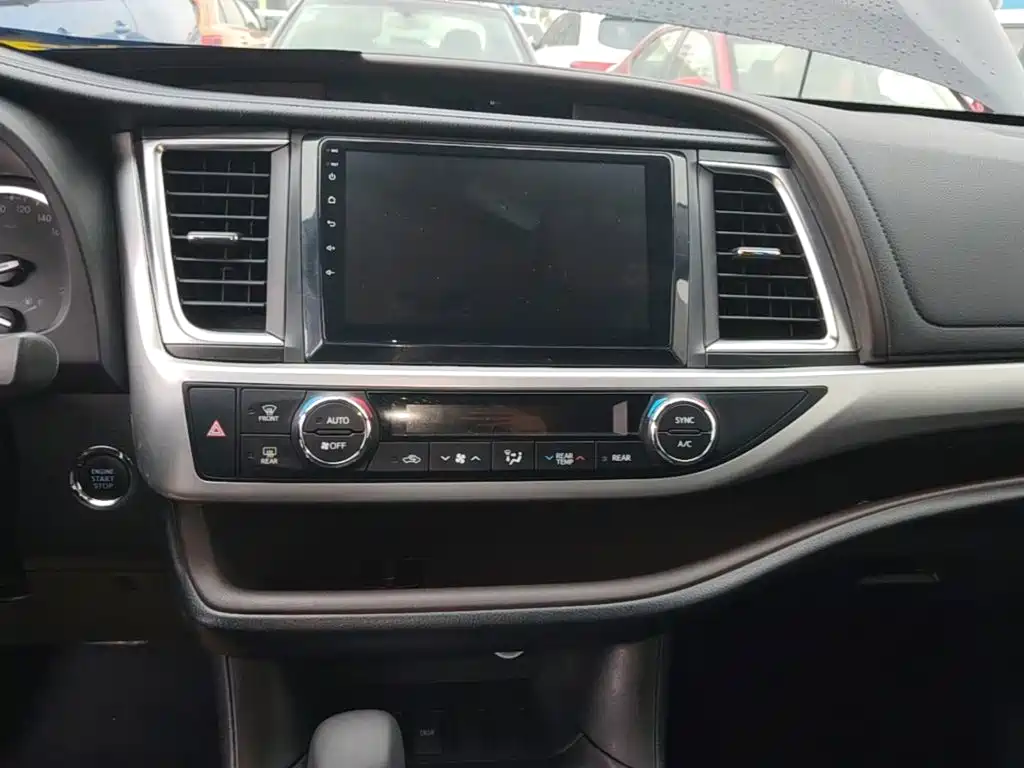 Toyota Highlander — миниатюра 13