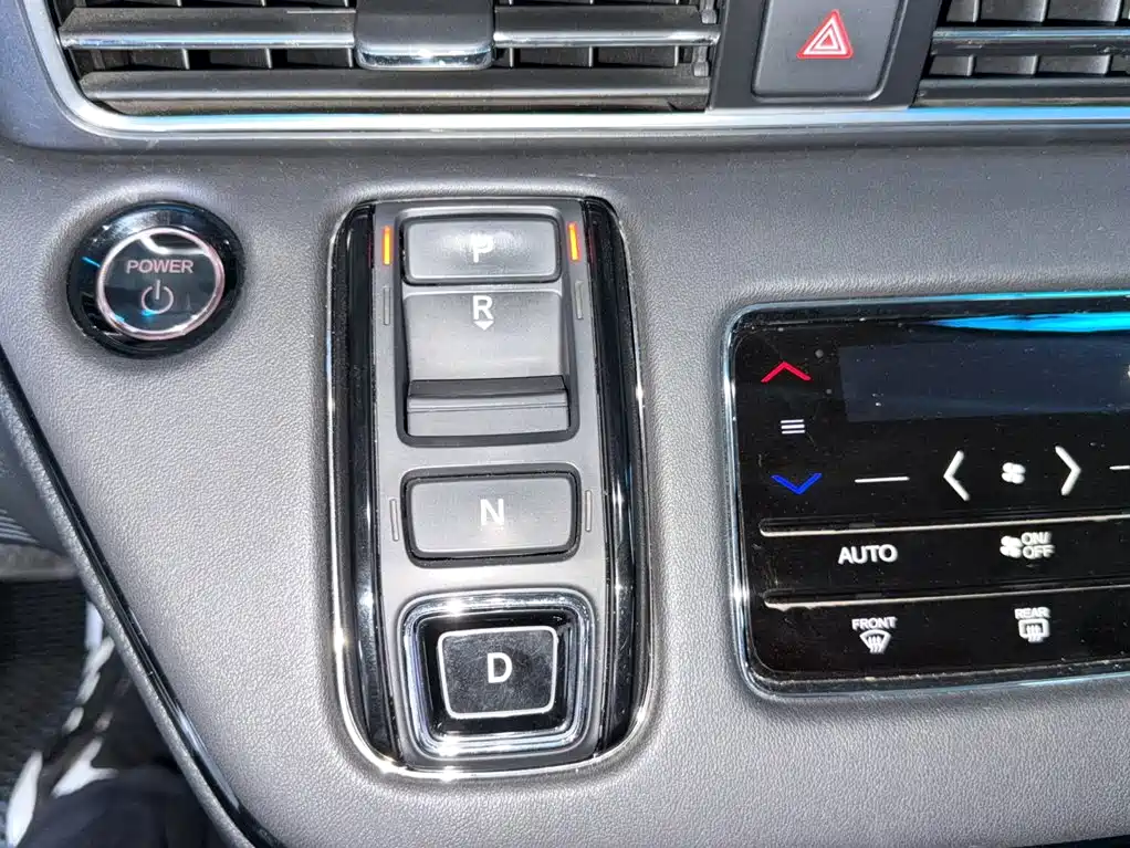 Honda Elysion — миниатюра 9