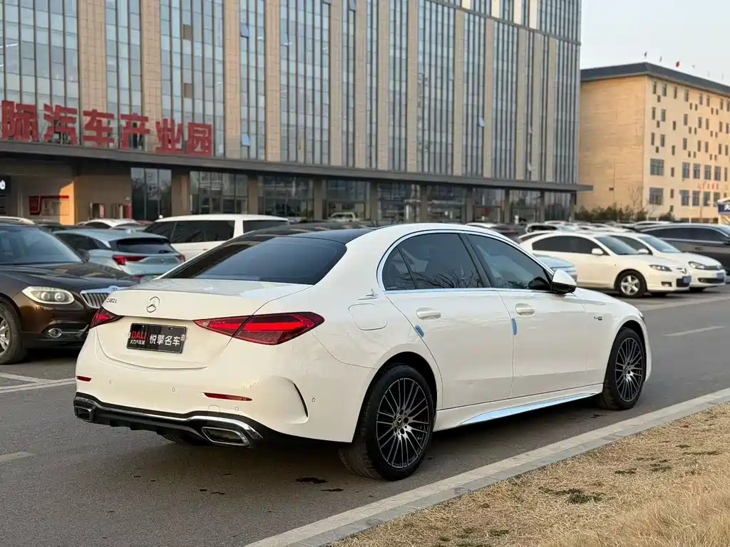 MERCEDES-BENZ C CLASS