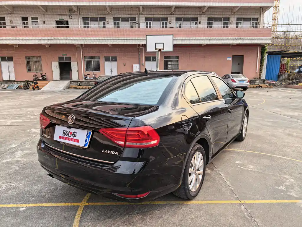 Volkswagen Lavida 2017 1.6L AT Comfort