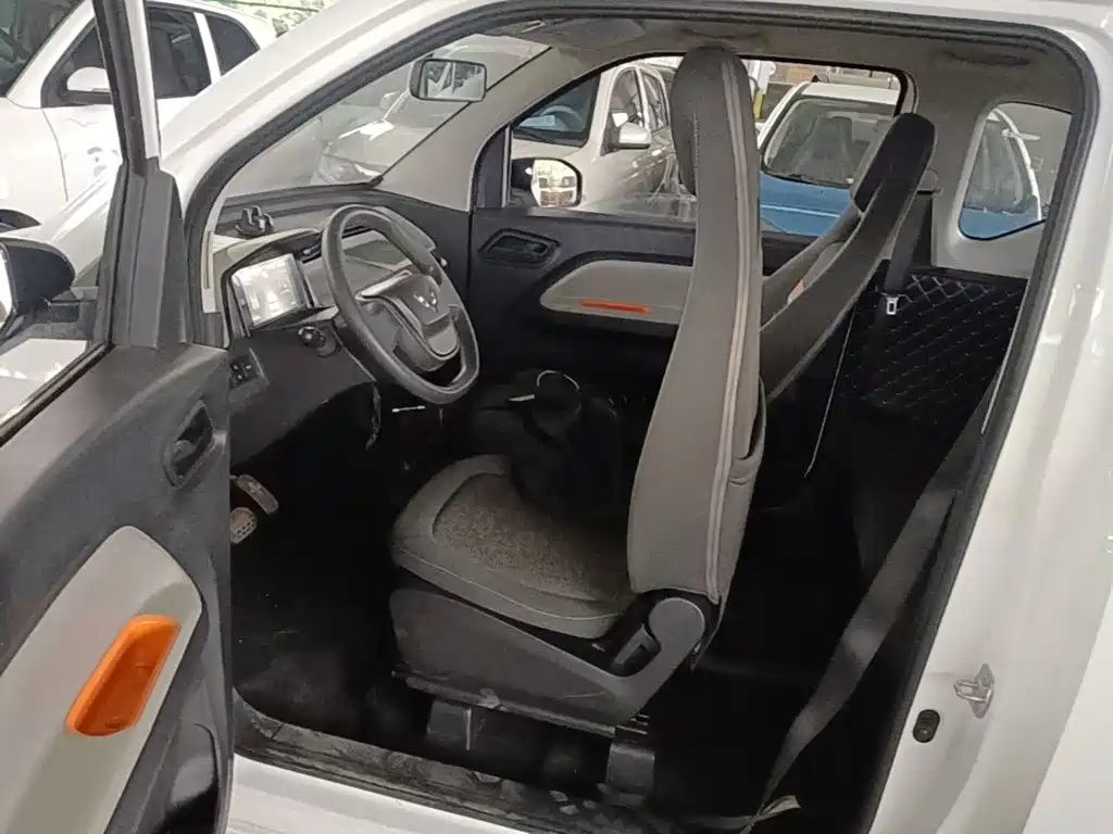 Wuling MINIEV — миниатюра 15