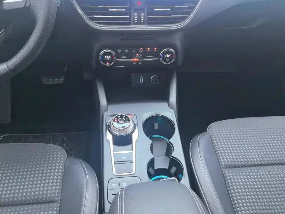 Ford Focus — миниатюра 16