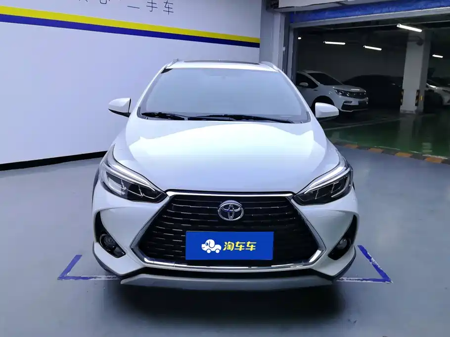 Toyota Yaris L — миниатюра 2
