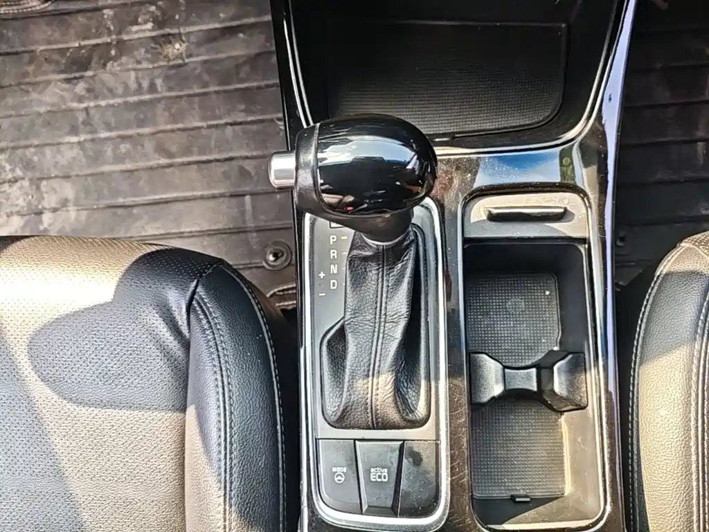 Kia K4 — миниатюра 14
