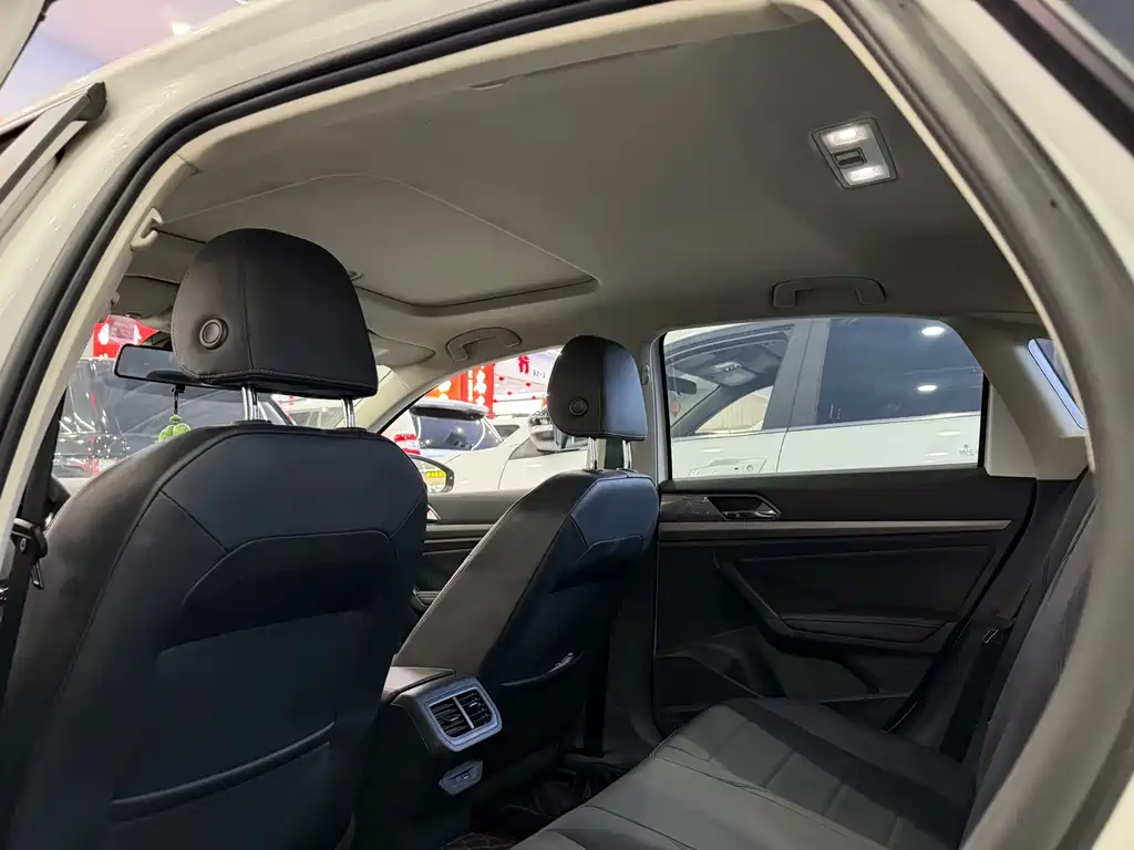 Volkswagen Lavida — миниатюра 15