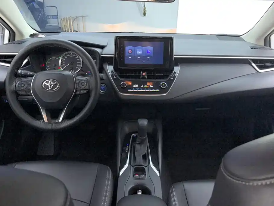 Toyota Corolla — миниатюра 12