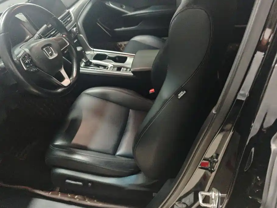 Honda Accord — миниатюра 11