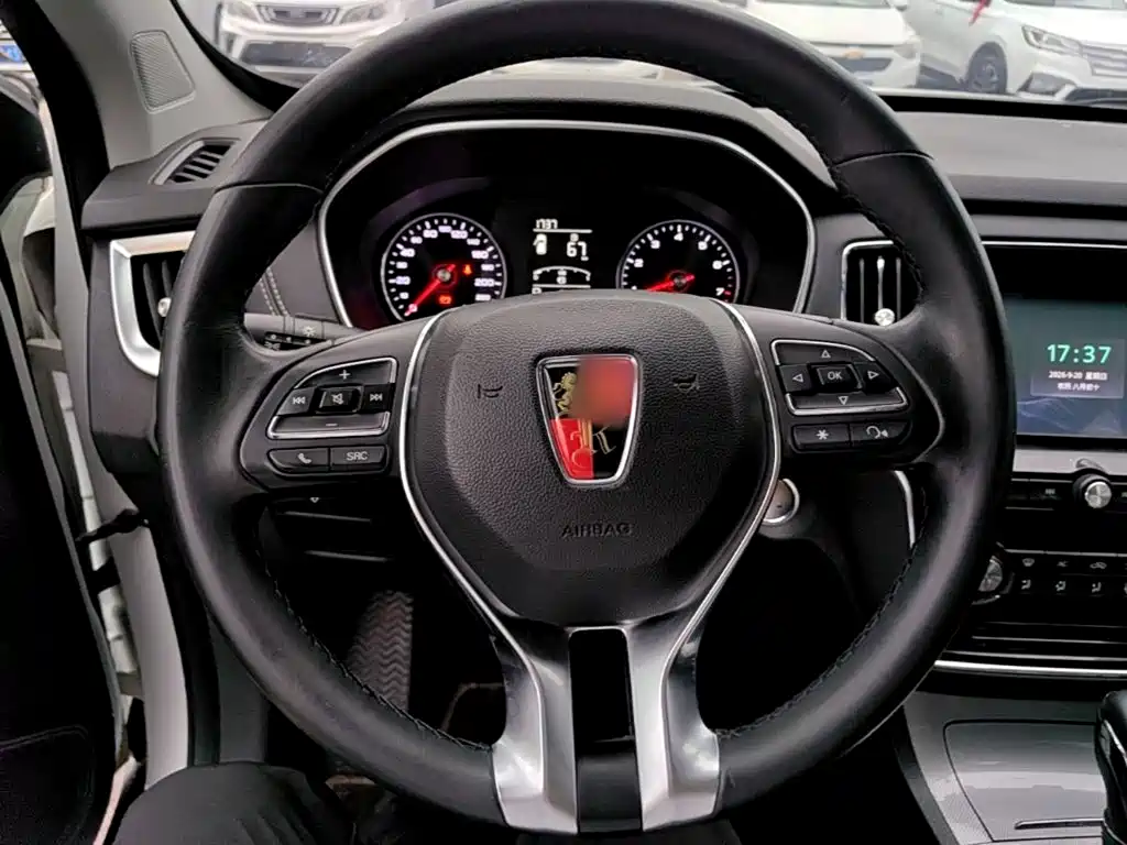 Roewe RX5 — миниатюра 11