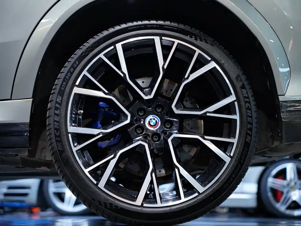 BMW X6 M — миниатюра 4