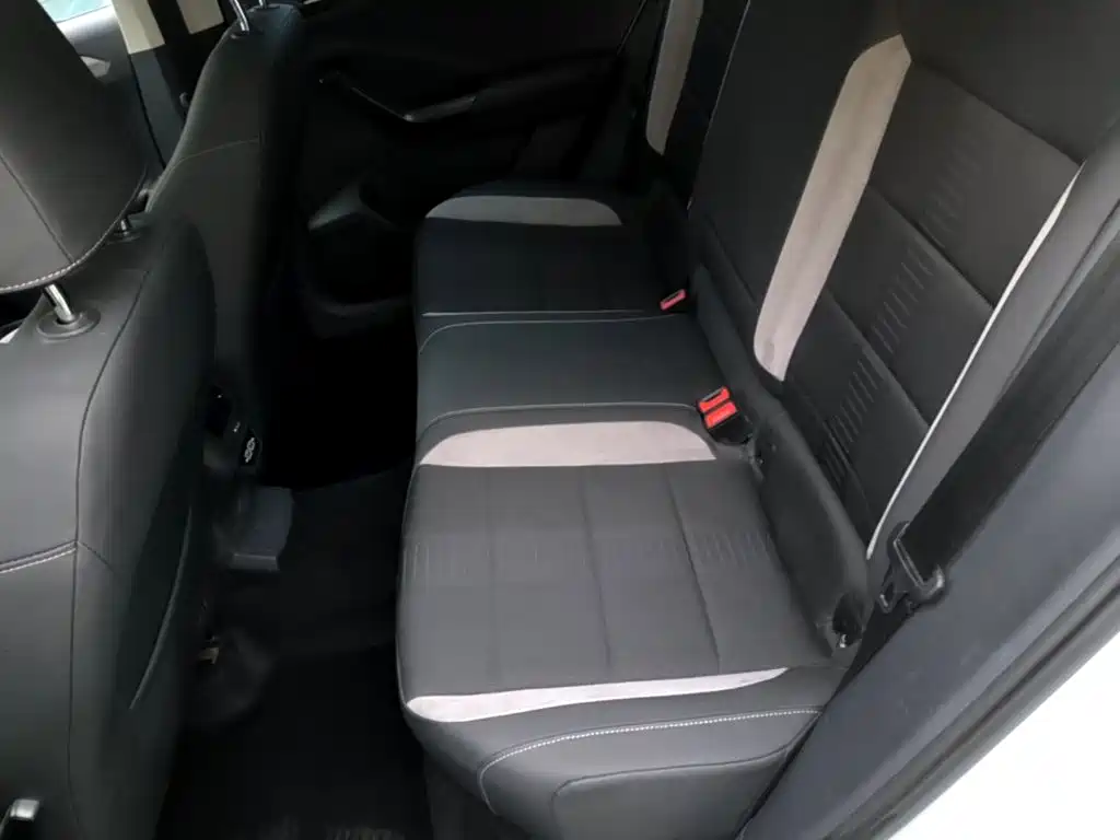 Volkswagen T-Roc — миниатюра 17