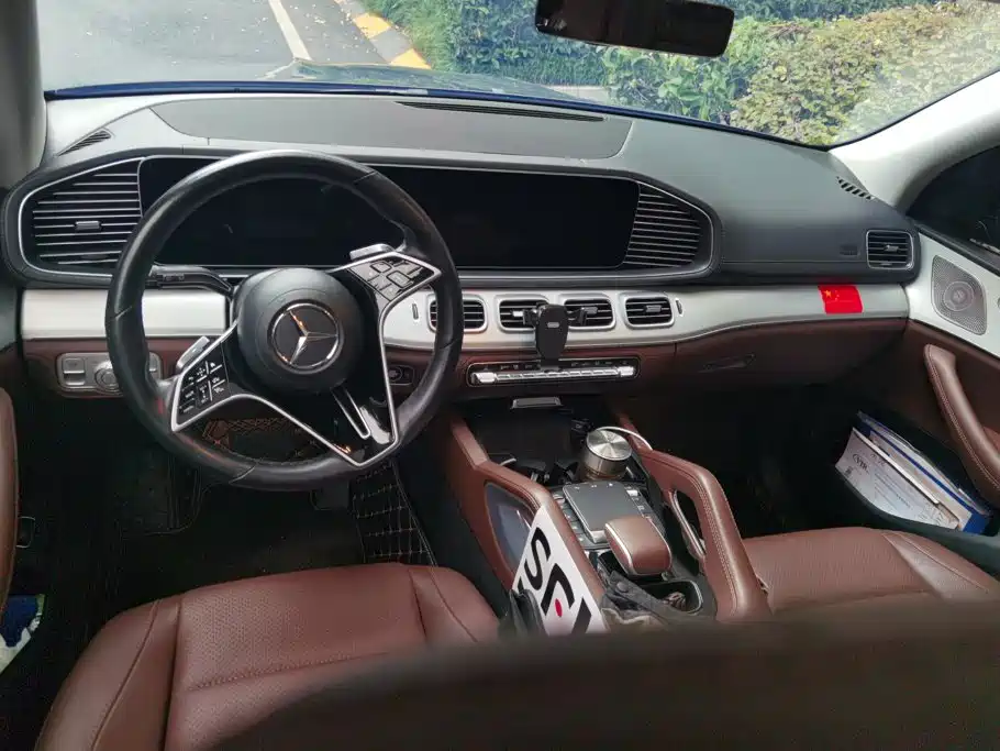 Mercedes-Benz GLE (Import) — миниатюра 12