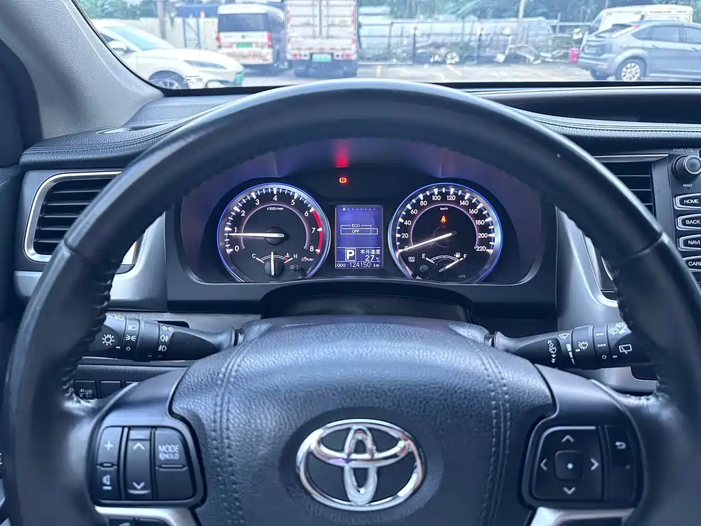Toyota Highlander — миниатюра 18