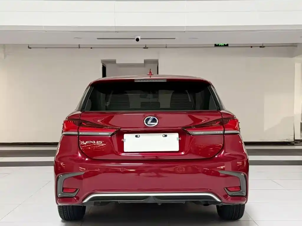 Lexus CT — миниатюра 4