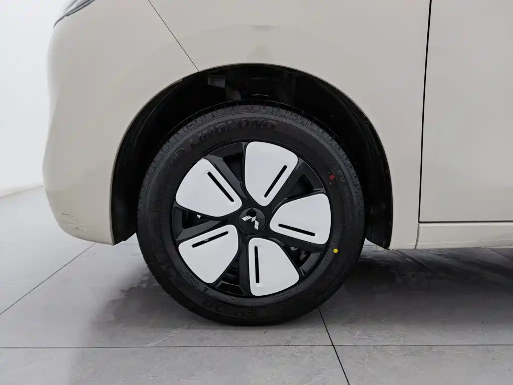 Wuling MINIEV — миниатюра 17