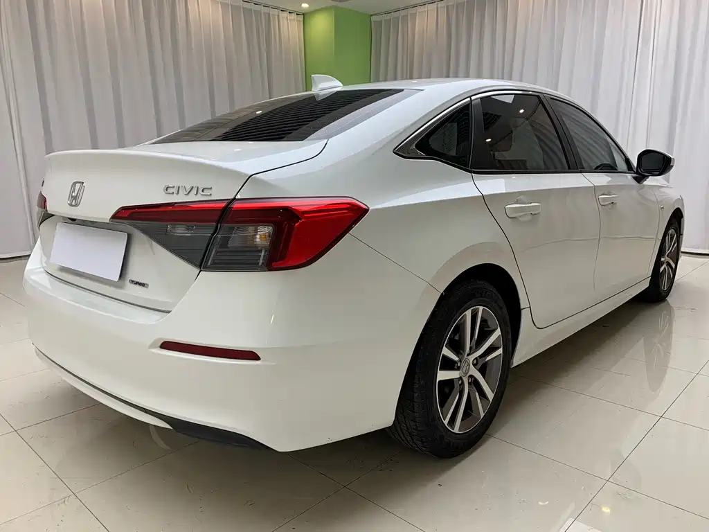 Honda Civic 2022 180TURBO CVT