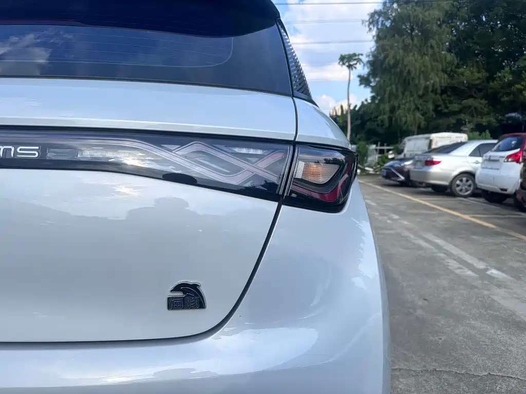 BYD Dolphin — миниатюра 7