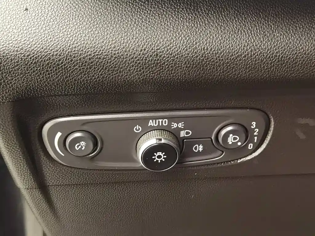 Buick Envision S — миниатюра 21
