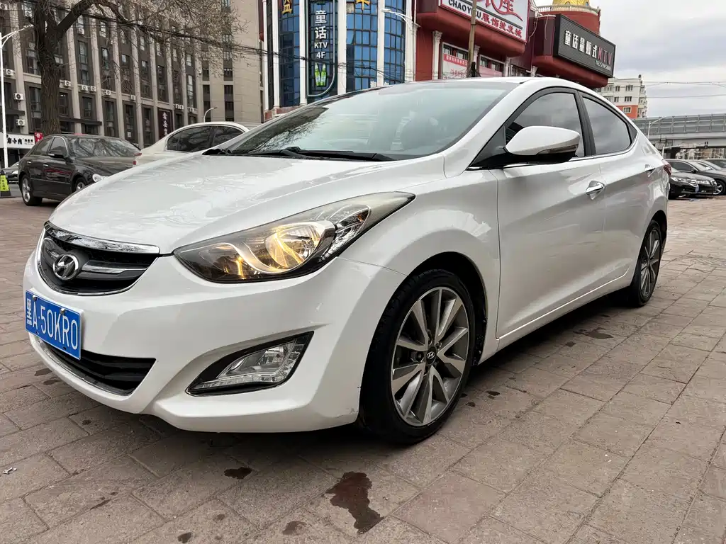 Hyundai Elantra Langdong 2015