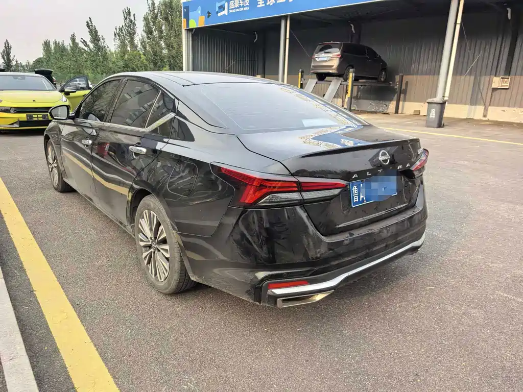 Nissan Teana — миниатюра 3