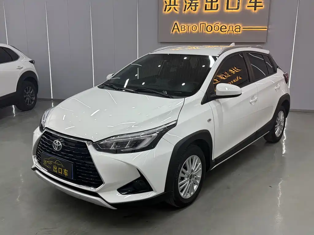 Toyota Yaris L 2022