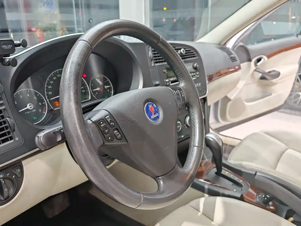 Saab Saab 9-3 — миниатюра 10