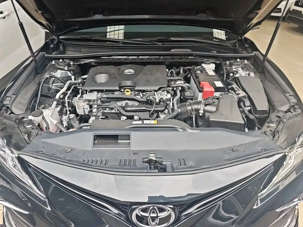 Toyota Camry — миниатюра 20