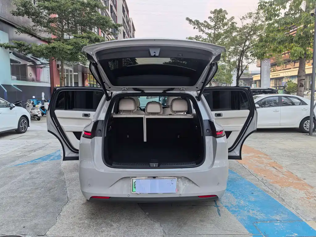 Li Auto Li L6 — миниатюра 14