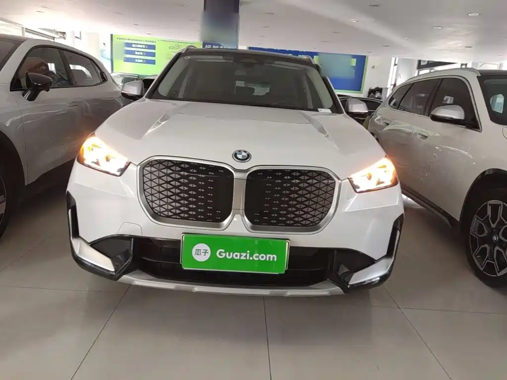 BMW iX1 — миниатюра 3